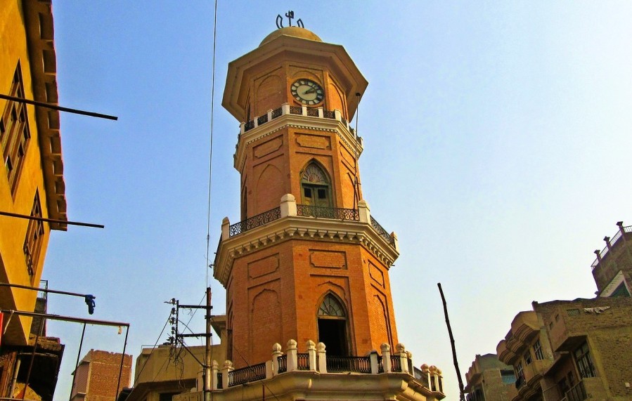Sir Cunningham Clock Tower - famous places to visit in peshawar - ahgroup-pk