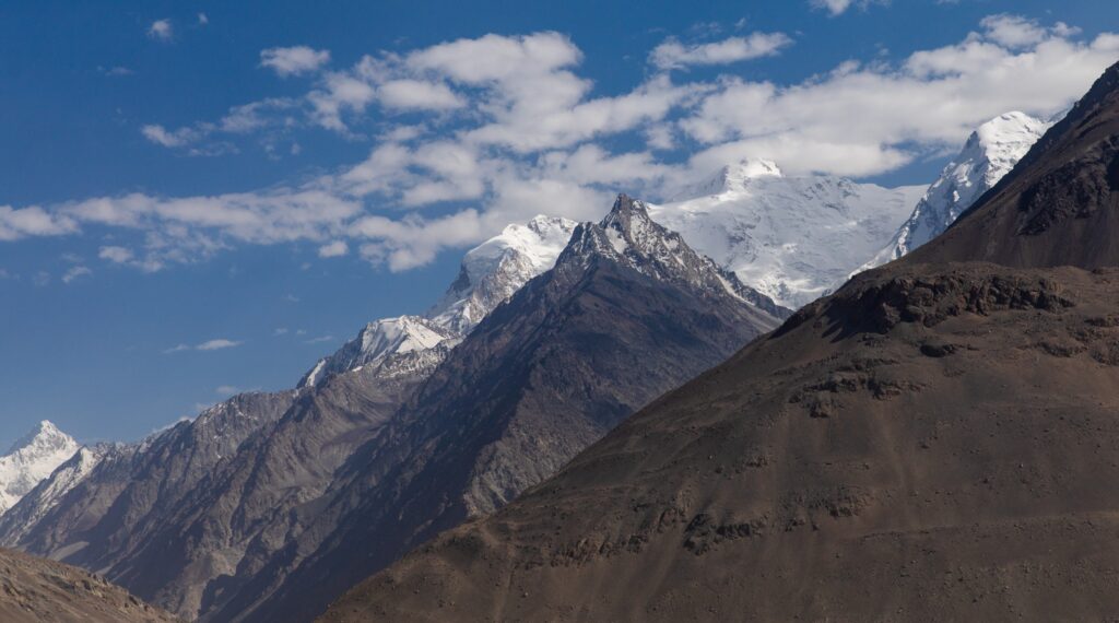 hindu kush range - mountain ranges in pakistan - ahgroup-pk