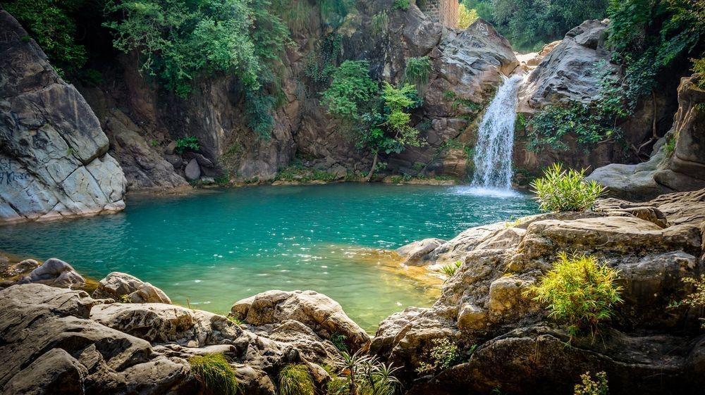 neela sandh waterfall - places to visit in islamabad - ahgroup-pk